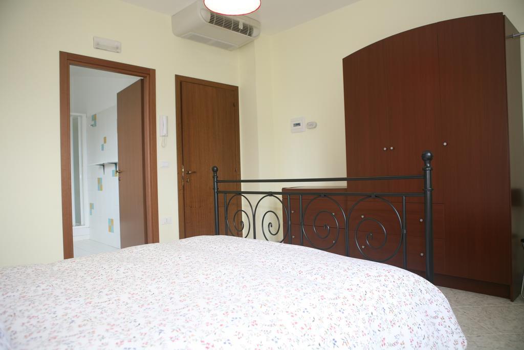 B&B La Collina Degli Ulivi Civitella Del Tronto Екстер'єр фото